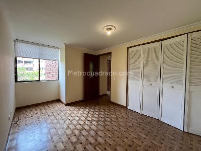 Apartamento de 3 alcobas en arriendo en Los Balsos, Medellín, 155 m² · foto 15 de 20
