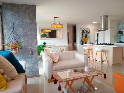 Apartamento en arriendo en El Poblado, Medellín · foto 2 de 19
