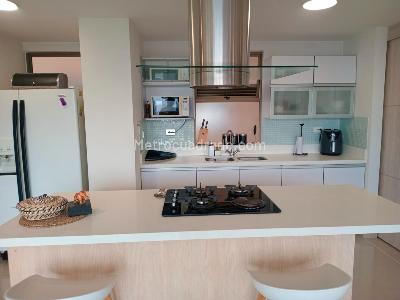 Apartamento en arriendo en El Poblado, Medellín · foto 7 de 19