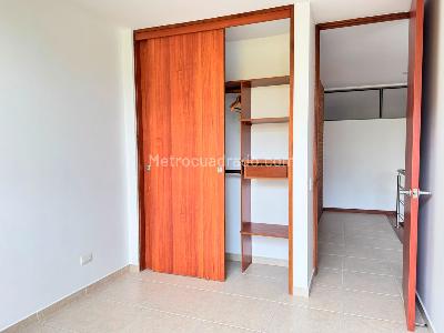 Apartamento de 3 alcobas en arriendo en El Poblado, Medellín, 120 m² · foto 10 de 17