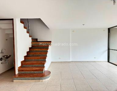 Apartamento de 3 alcobas en arriendo en El Poblado, Medellín, 120 m² · foto 5 de 17