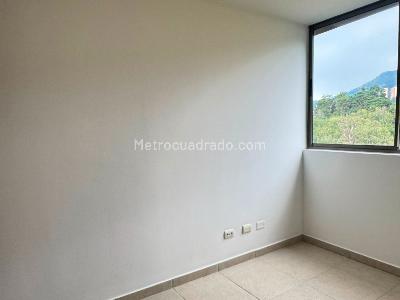 Apartamento de 3 alcobas en arriendo en El Poblado, Medellín, 120 m² · foto 9 de 17