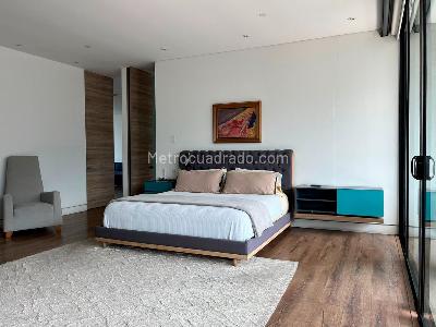Apartamento de 3 alcobas en venta en El Poblado, Medellín, 483 m² · foto 12 de 20