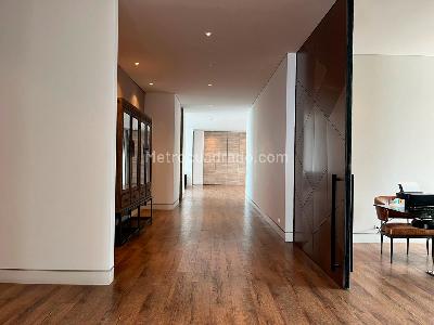 Apartamento de 3 alcobas en venta en El Poblado, Medellín, 483 m² · foto 9 de 20