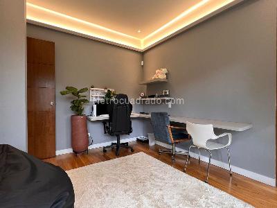 Casa de 3 alcobas en venta en Envigado, Envigado, 375 m² · foto 14 de 18