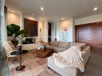 Casa de 3 alcobas en venta en Envigado, Envigado, 375 m² · foto 2 de 18