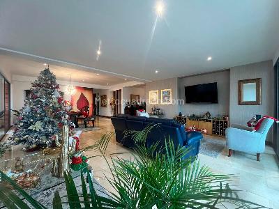 Apartamento de 3 alcobas en venta en El Poblado, Medellín, 290 m² · foto 4 de 18