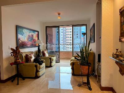 Apartamento de 3 alcobas en venta en El Poblado, Medellín, 290 m² · foto 9 de 18