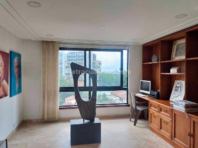 Apartamento de 3 alcobas en arriendo en El Poblado, Medellín, 245 m² · foto 10 de 20