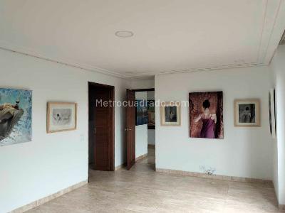 Apartamento de 3 alcobas en arriendo en El Poblado, Medellín, 245 m² · foto 14 de 20
