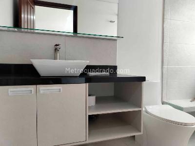 Apartamento de 3 alcobas en arriendo en El Poblado, Medellín, 245 m² · foto 20 de 20