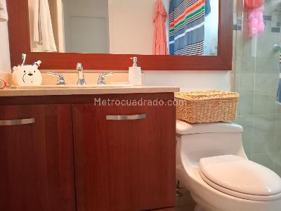 Casa de 4 alcobas en arriendo en El Poblado, Medellín, 289 m² · foto 18 de 20