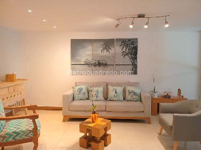 Casa de 4 alcobas en arriendo en El Poblado, Medellín, 289 m² · foto 2 de 20