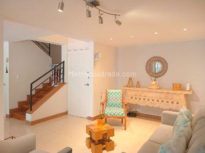 Casa de 4 alcobas en arriendo en El Poblado, Medellín, 289 m² · foto 3 de 20