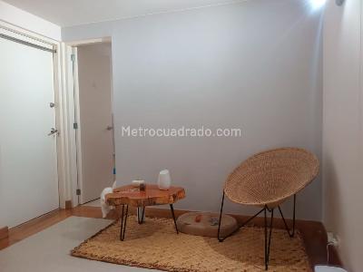 Casa de 4 alcobas en arriendo en El Poblado, Medellín, 289 m² · foto 8 de 20