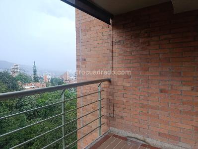 Apartamento de 2 alcobas en arriendo en Los Balsos, Medellín, 98 m² · foto 12 de 12
