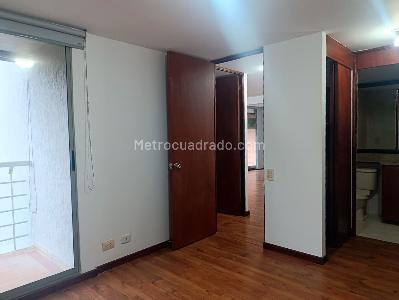 Apartamento de 2 alcobas en arriendo en Los Balsos, Medellín, 98 m² · foto 6 de 12