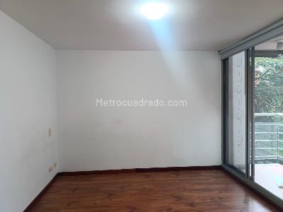 Apartamento de 2 alcobas en arriendo en Los Balsos, Medellín, 98 m² · foto 7 de 12