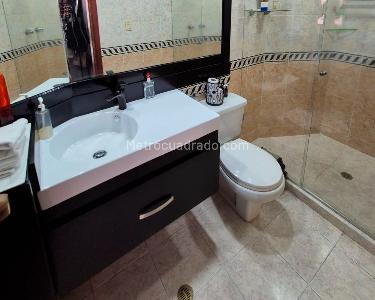 Apartamento de 3 alcobas en venta en Alejandría, Medellín, 155 m² · foto 10 de 12
