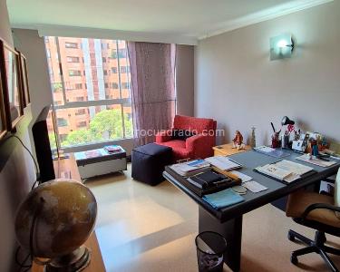 Apartamento de 3 alcobas en venta en Alejandría, Medellín, 155 m² · foto 9 de 12