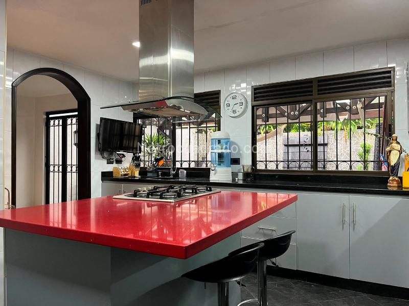 Charming 3BR House in El Poblado - 6