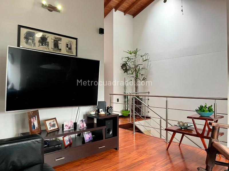 Charming 3BR House in El Poblado - 8