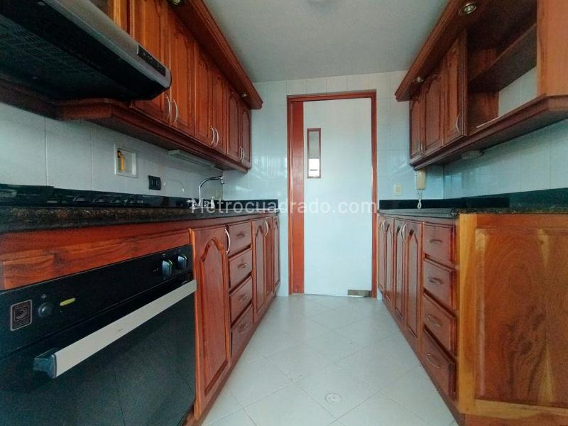 2BR Apartment with Double Parking in El Poblado - 6