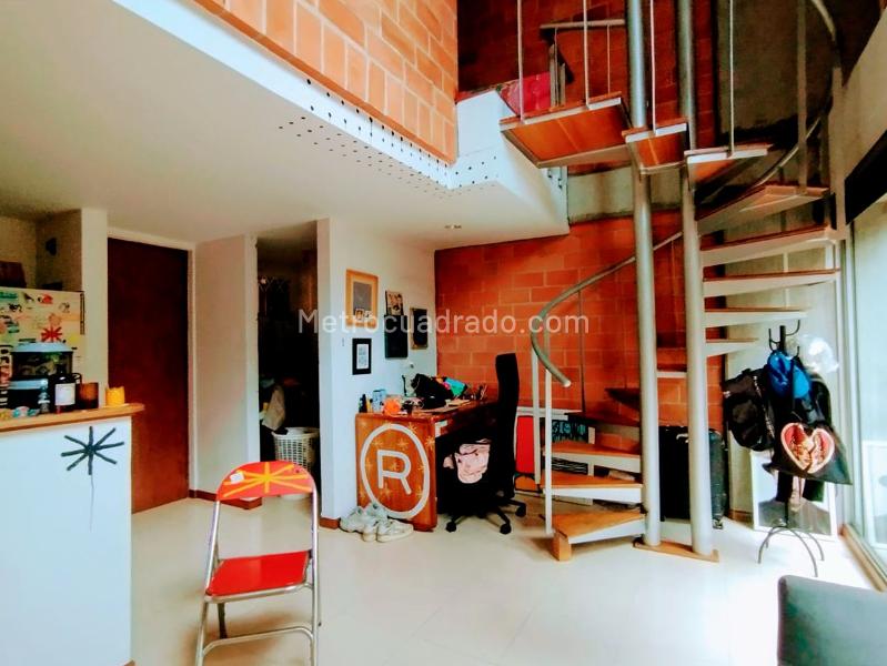 1BR Studio with Balcony and Covered Parking in El Poblado - 2