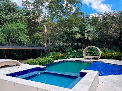 Casa de 5 alcobas en venta en El Poblado, Medellín, 424 m² · foto 19 de 20