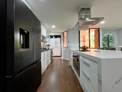 Apartamento de 3 alcobas en venta en El Poblado, Medellín, 154 m² · foto 7 de 18