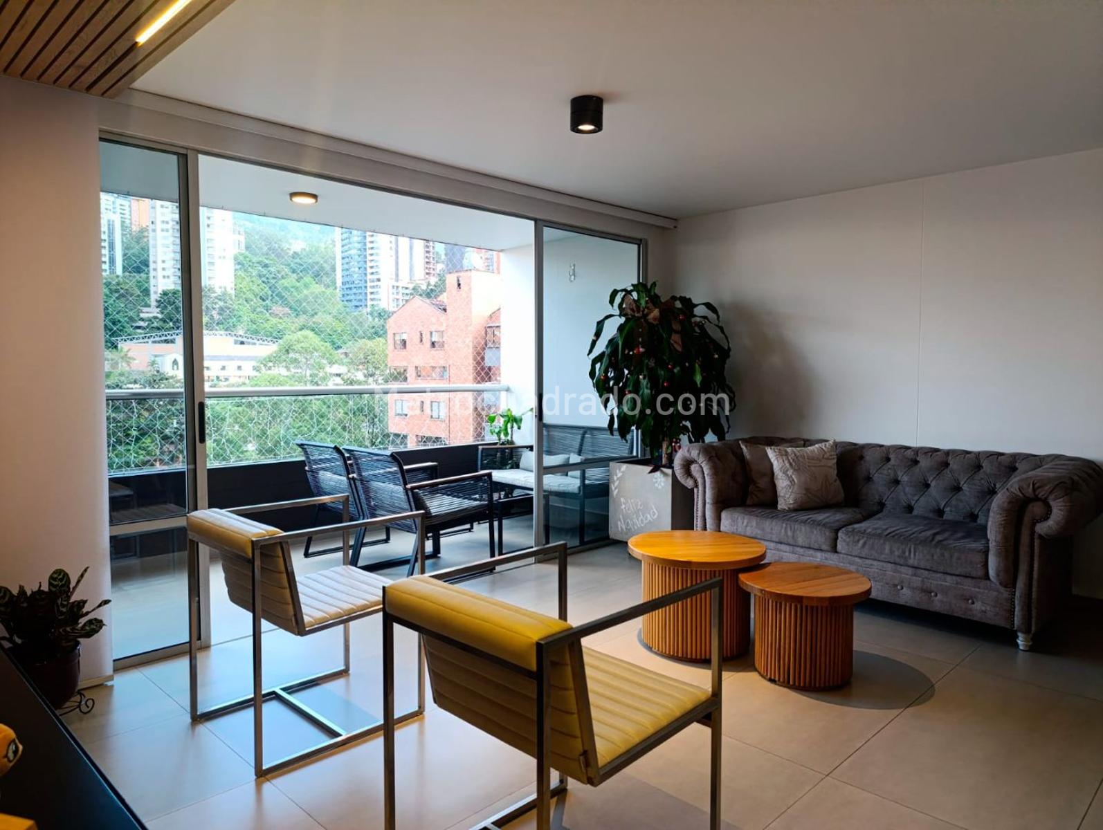 Apartamento de 3 habitaciones en venta en El Poblado, Medellín — imagen 1 de 20