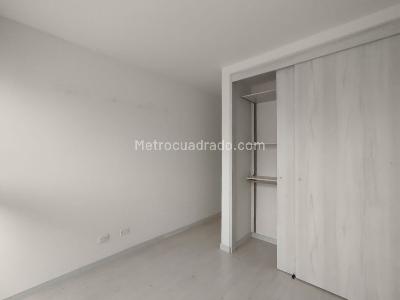 Apartamento de 3 alcobas en venta en El Poblado, Medellín, 121 m² · foto 10 de 16