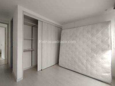 Apartamento de 3 alcobas en venta en El Poblado, Medellín, 121 m² · foto 12 de 16