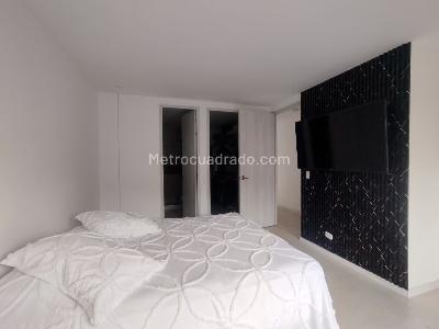 Apartamento de 3 alcobas en venta en El Poblado, Medellín, 121 m² · foto 8 de 16