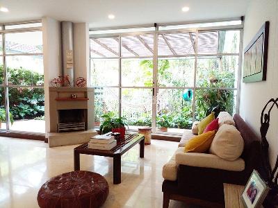 Casa de 3 alcobas en venta en El Poblado, Medellín, 230 m² · foto 3 de 20