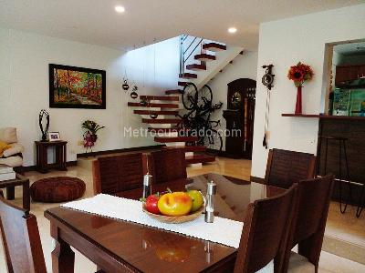 Casa de 3 alcobas en venta en El Poblado, Medellín, 230 m² · foto 4 de 20