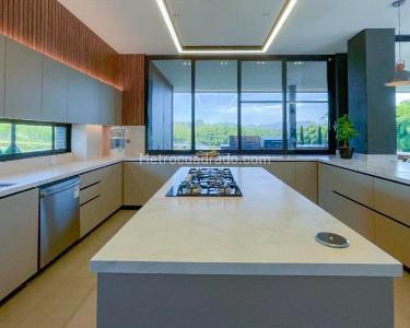 Casa de 4 alcobas en venta en Llanogrande, Rionegro, 600 m² · foto 6 de 17