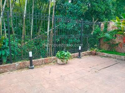 Casa de 3 alcobas en venta en El Poblado, Medellín, 234 m² · foto 19 de 20