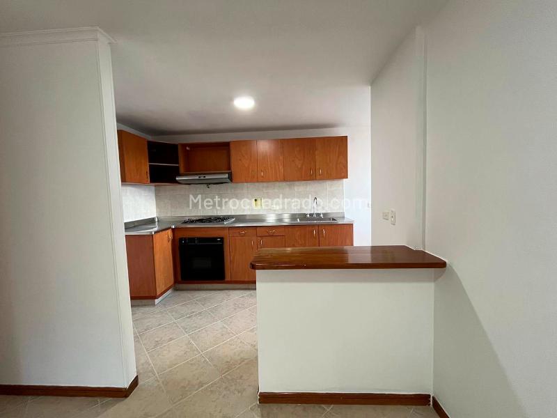 Modern 3BR Apartment in El Poblado - 3