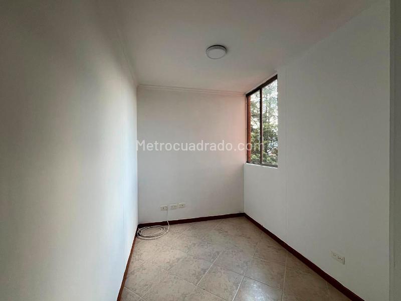 Modern 3BR Apartment in El Poblado - 9