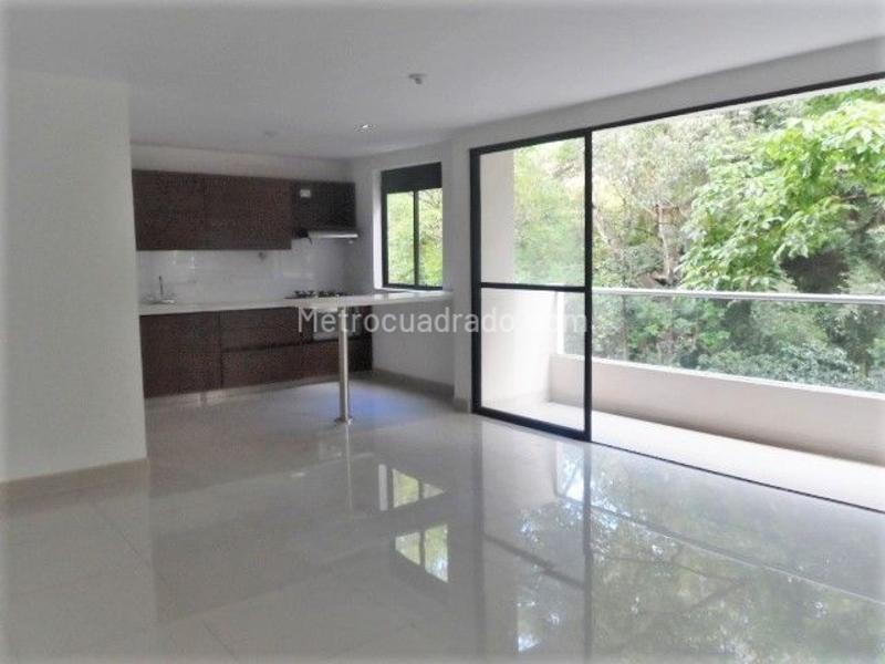 3BR Apartment in El Poblado (Alejandría) with Balcony - 3