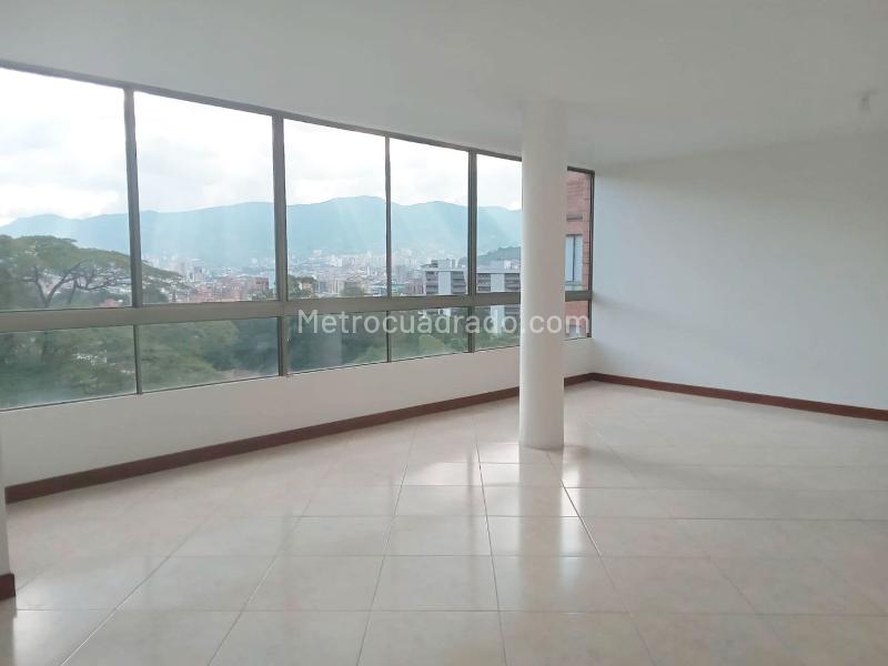 3BR Apartment for Rent in El Poblado with Covered Parking - 2