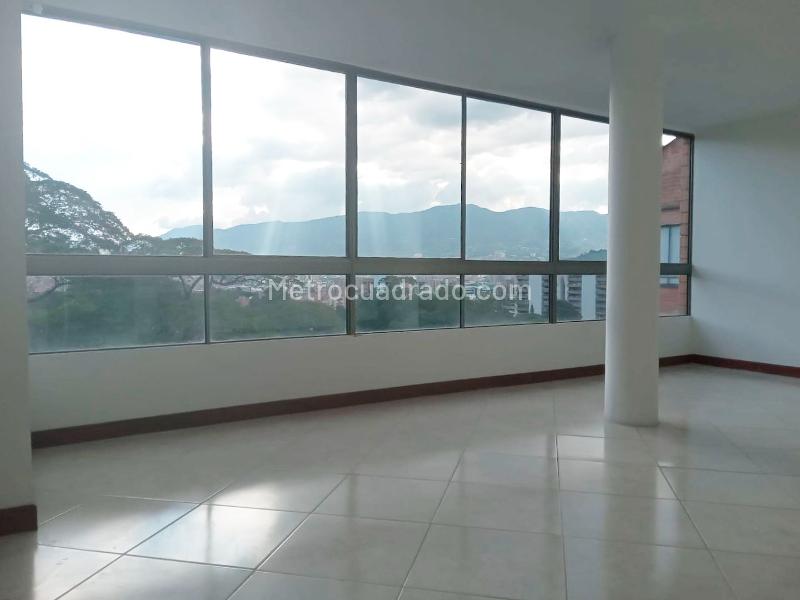 3BR Apartment for Rent in El Poblado with Covered Parking - 4