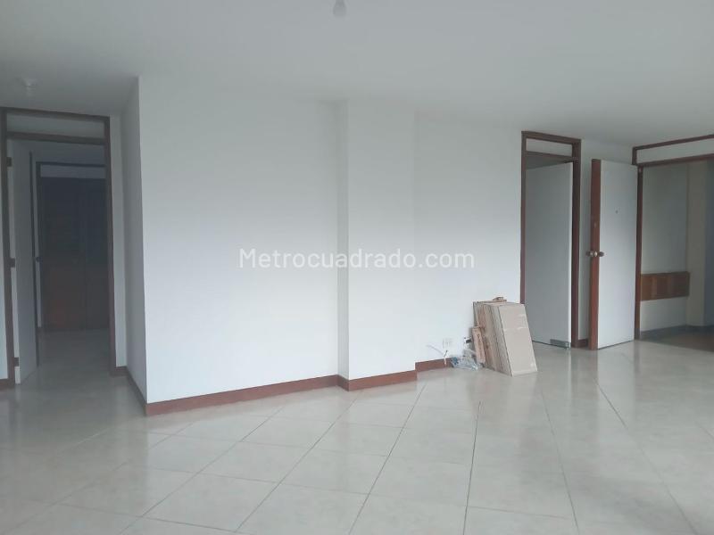 3BR Apartment for Rent in El Poblado with Covered Parking - 6