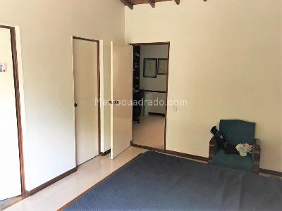 Casa en arriendo en Loma Las Brujas, Envigado · foto 9 de 14