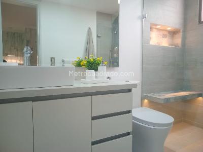 Apartamento de 3 alcobas en venta en El Poblado, Medellín, 300 m² · foto 19 de 20