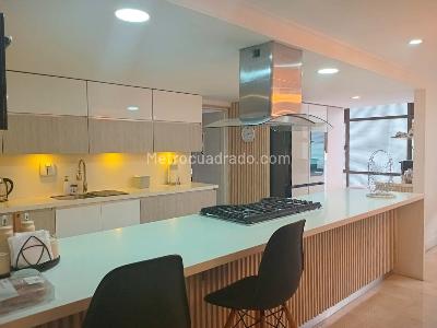 Apartamento de 3 alcobas en venta en El Poblado, Medellín, 300 m² · foto 8 de 20