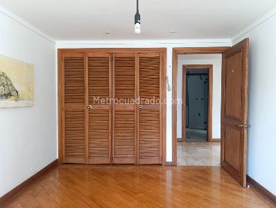 Apartamento de 4 alcobas en venta en San Lucas, Medellín, 257 m² · foto 10 de 19