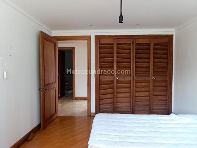 Apartamento de 4 alcobas en venta en San Lucas, Medellín, 257 m² · foto 13 de 19