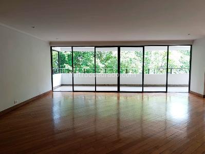 Apartamento de 4 alcobas en venta en San Lucas, Medellín, 257 m² · foto 3 de 19